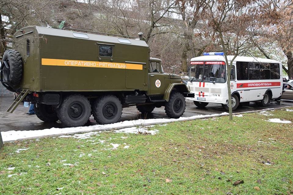 Николаевские спасатели и гвардейцы обеспечивали безопасность традиционных Крещенских купаний 16