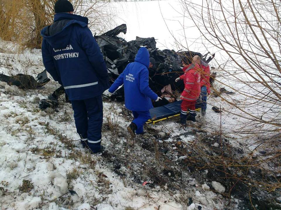 На трассе Н-11 «Николаев-Днепр» в Казанковском районе - жуткая авария: 8 погибших, в том числе 3 детей 2