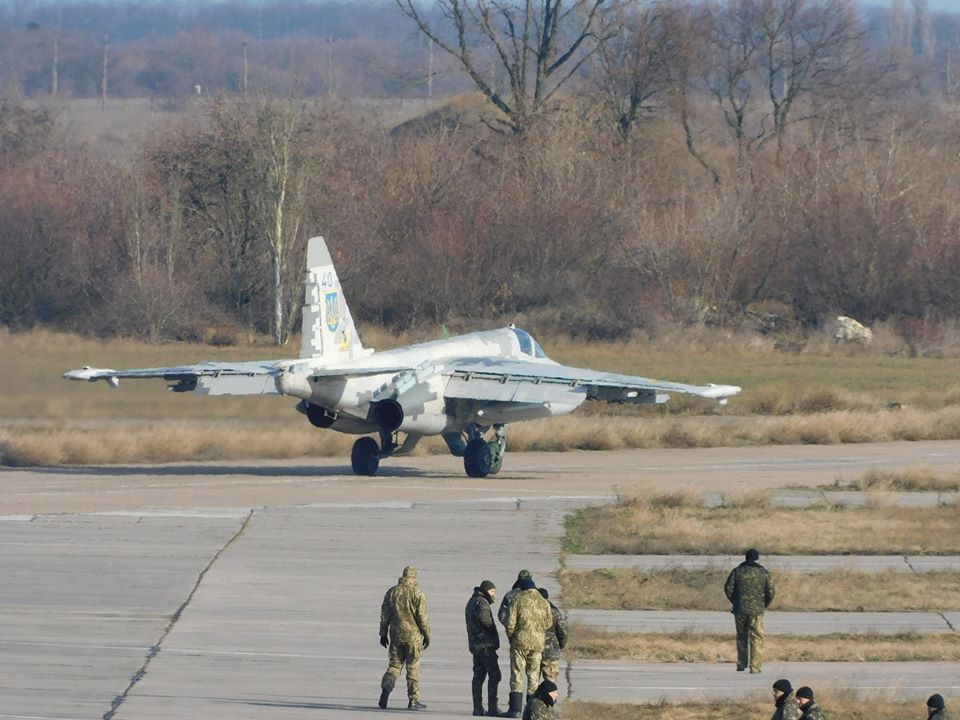 У николаевских летчиков прошла первая в этом году летная смена 15