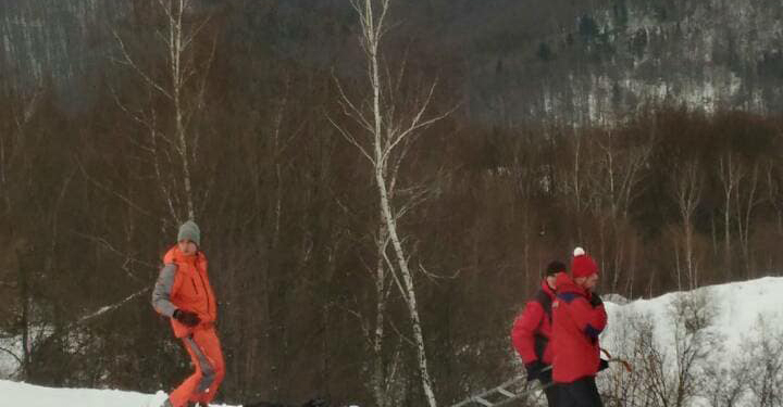 Турист из Николаева травмировал голову на лыжной трассе в Карпатах