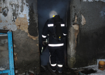 В Николаеве на пожаре погиб мужчина. В Первомайске погорельца успели спасти