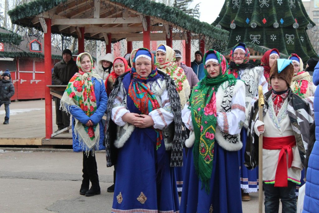 На Соборной площади провели последний в этом сезоне новогодний фестиваль 8