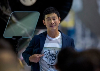 Японский миллиардер побил мировой рекорд по ретвитам. Для этого ему пришлось пообещать 10 тысяч долларов за каждый репост