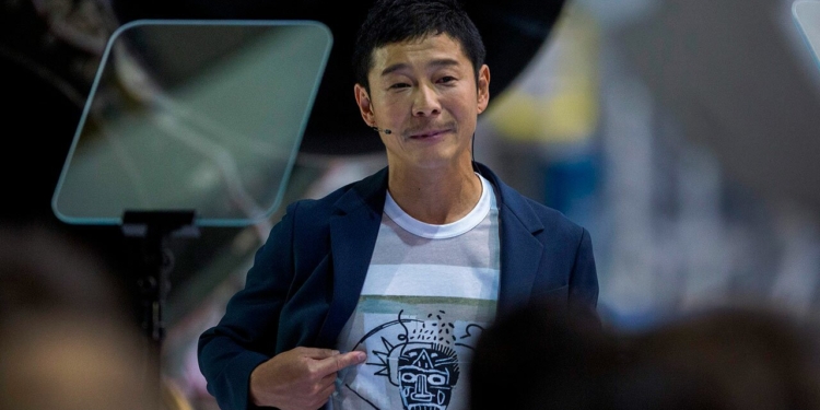 Японский миллиардер побил мировой рекорд по ретвитам. Для этого ему пришлось пообещать 10 тысяч долларов за каждый репост