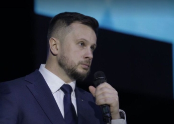 Хоть один. Лидер Нацкорпуса Белецкий передумал идти в президенты