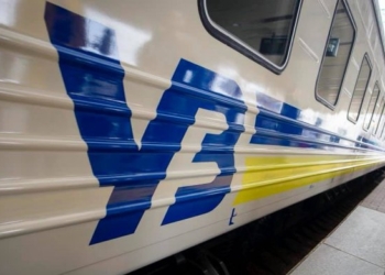 Скандал в поезде «Николаев – Ивано-Франковск»: военнослужащего отказались обслуживать на украинском языке