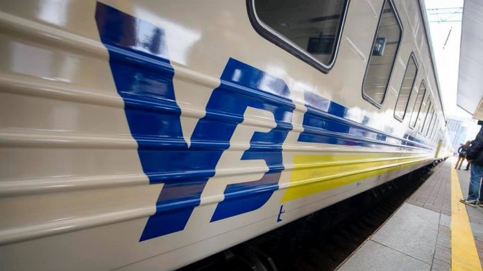 Скандал в поезде «Николаев – Ивано-Франковск»: военнослужащего отказались обслуживать на украинском языке 1