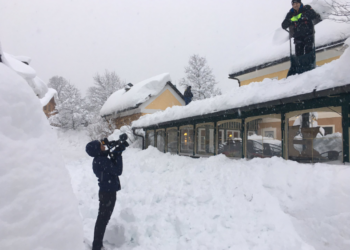 Европу накрыло сильнейшими за последние десятилетия снегопадами