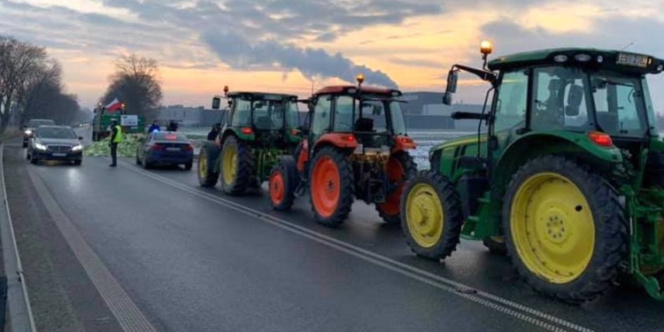 В Польше началось агровосстание из-за украинского импорта – фермеры грозятся идти на Варшаву