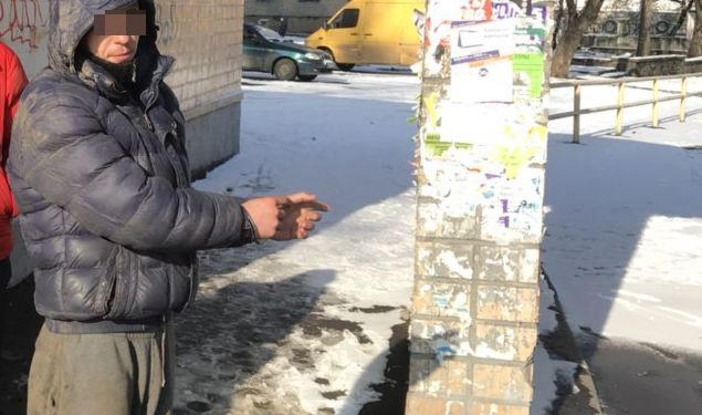 В Николаеве прохожий задержал грабителя, который выхватил телефон у студентки