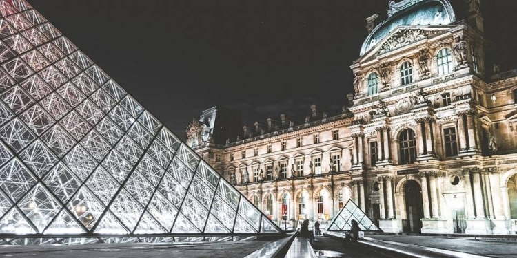 Лувр установил рекорд – в 2018 году его посетили 10,2 млн. человек