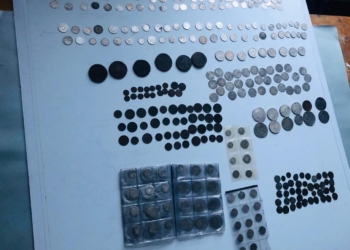 Из Украины пытались вывезти почти 400 старинных монет