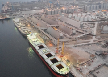 Терминал  НИКА-ТЕРА впервые  одновременно обработал два судна типа Panamax