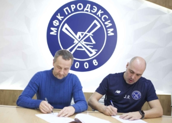 Экс-капитан “Барселоны” и сборной Испании теперь тренирует футзальную команду из Херсона