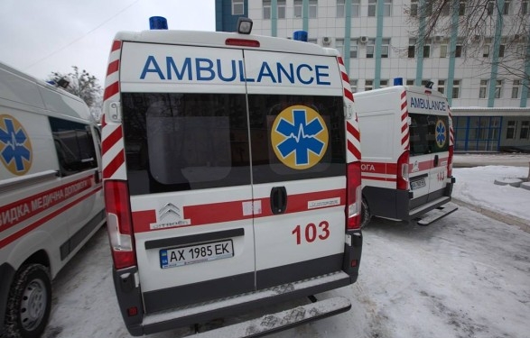 Мужчина испугался “фашистов” и выпрыгнул из окна столичного отеля