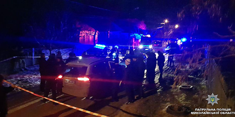 В Николаеве угонщика автомобилей от самосуда таксистов спасли патрульные