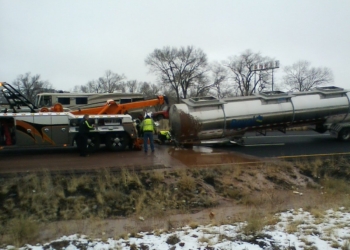 В США «река шоколада» парализовала движение на трассе