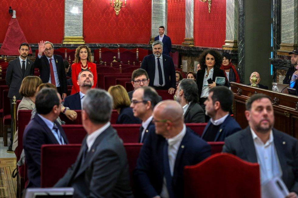 В Испании начался судебный процесс над каталонскими политиками 1