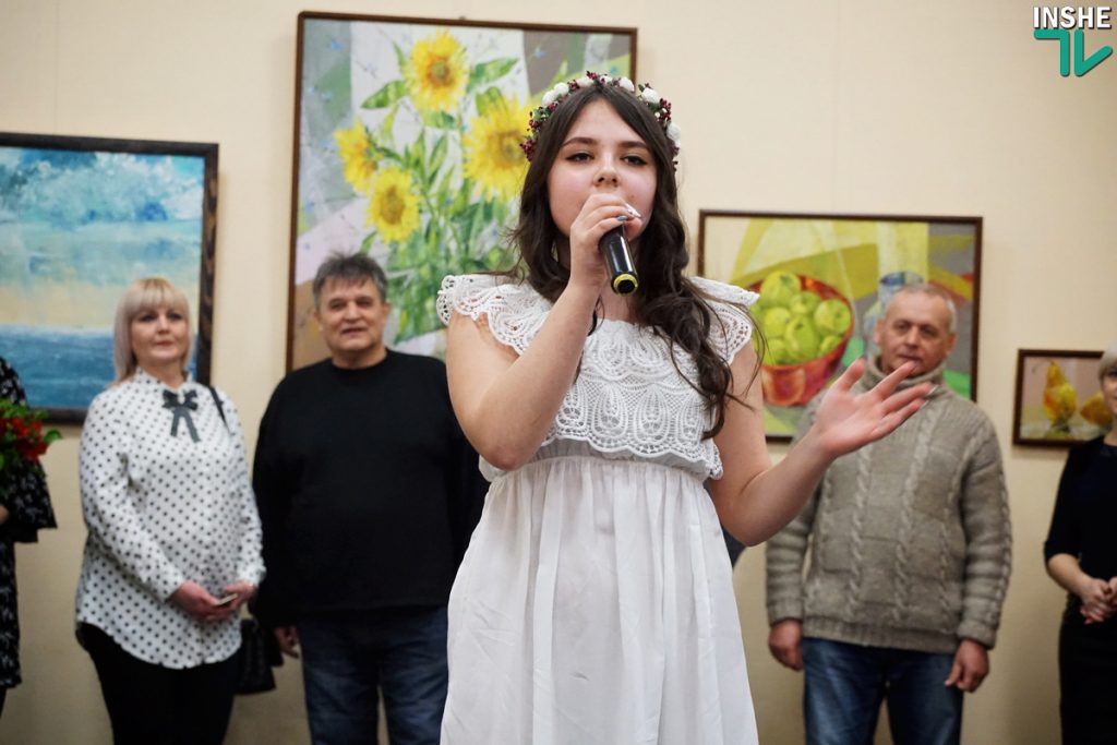 В ожидании весны девять николаевских художников подарили горожанам одноименную выставку 35