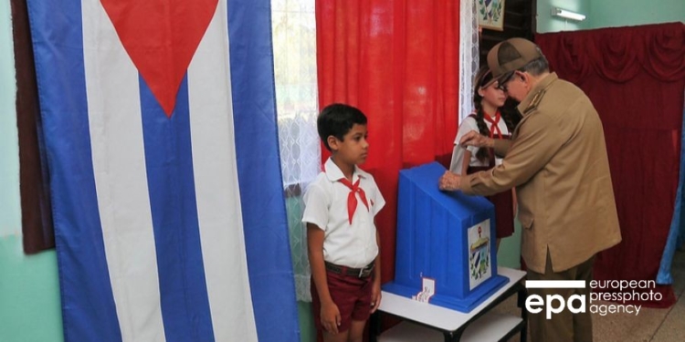 Частный бизнес и даже однополые браки: кубинцы на референдуме одобрили новую Конституцию