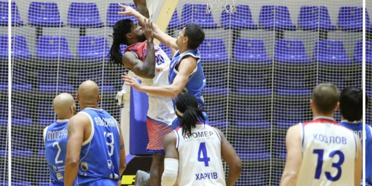 МБК «Николаев» уступил «Политехнику» в Харькове