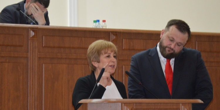 «Все это под выборы!»: на сессии Николаевского облсовета Демченко спорила по вопросу строительства сельских амбулаторий