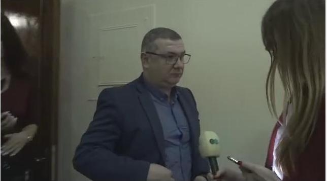 Чем еще заниматься на аппаратном? В Кропивницком директор коммунального предприятия смотрел порно