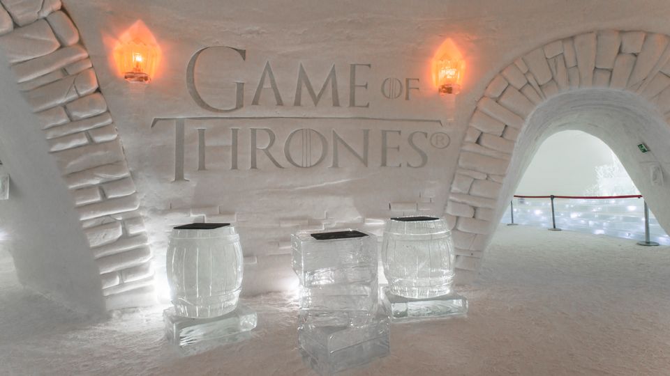 Из снега и льда – в Финляндии изваяли замок по мотивам «Игры престолов» 3