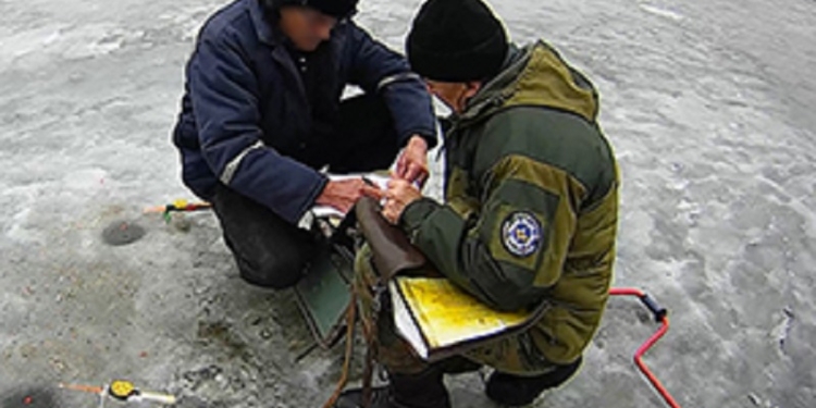 И больше суточной нормы вылавливают, и даже молодь, и даже раков: Николаевский рыбоохранный патруль прошелся рейдом по Ингулу и Южному Бугу