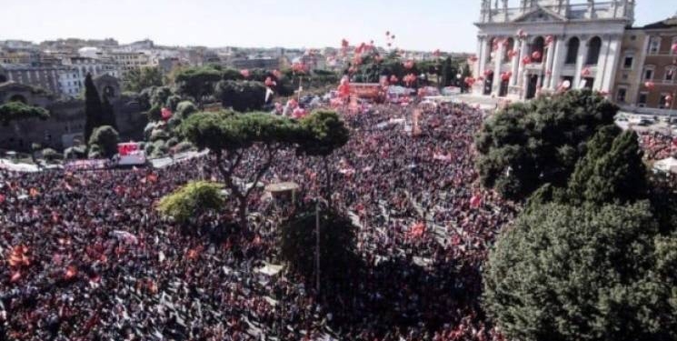 Профсоюзы вышли на крупнейшую акцию протеста с 2015 года в столице Италии