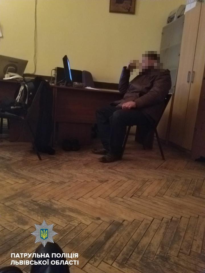 Во Львове выявили гражданина, который находится в розыске в Николаеве за грабеж 1
