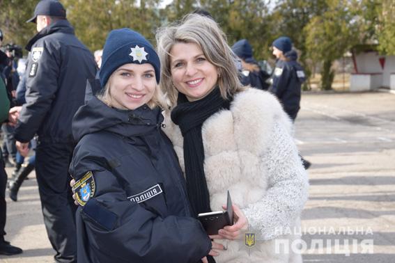 В Николаеве 32 полицейских присягнули на верность народу Украины 19