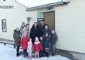 Героини! На Ровенщине мать родила 19-го, в Днепре – 14-го ребенка в благополучных семьях