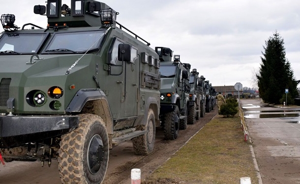 Морская пехота получила на вооружение бронемобили Варта