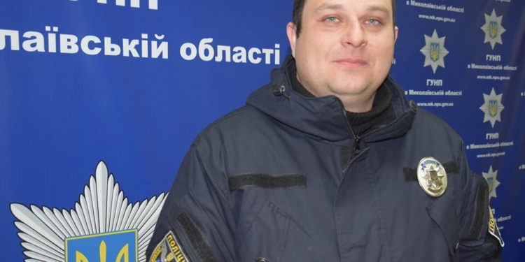 Николаевский спецназовец спас мужчину, который застрял в колодце