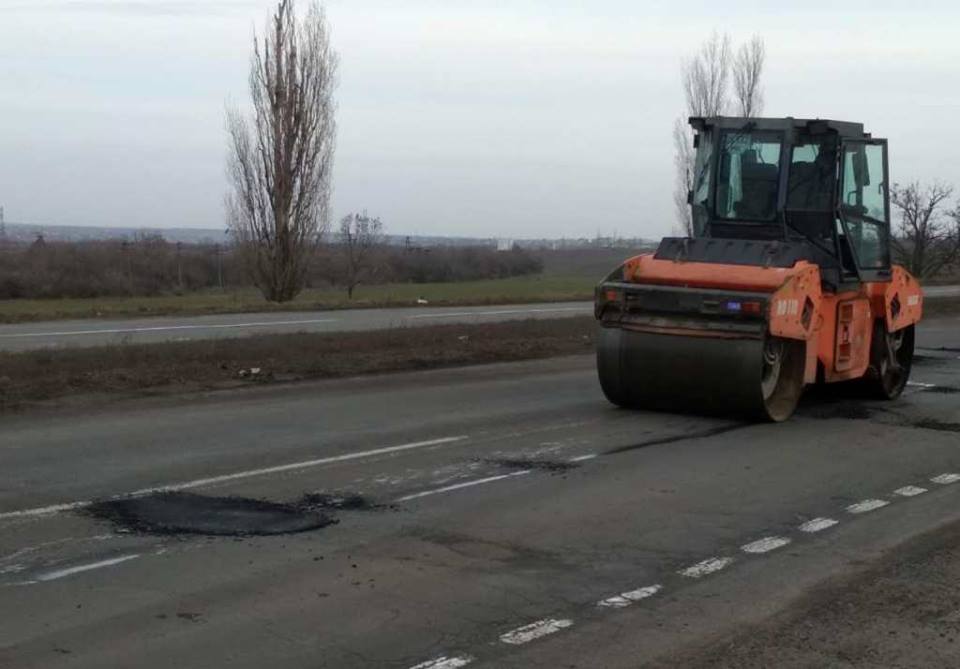 Дорожники Николаевщины начали работы по ликвидации аварийной ямочности на киевской трассе 6