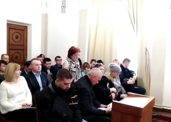 Жильцы дома по ул.Заводской, 35 требуют срочно остановить строительство галереи Николаевского КХП, иначе пойдут в суд