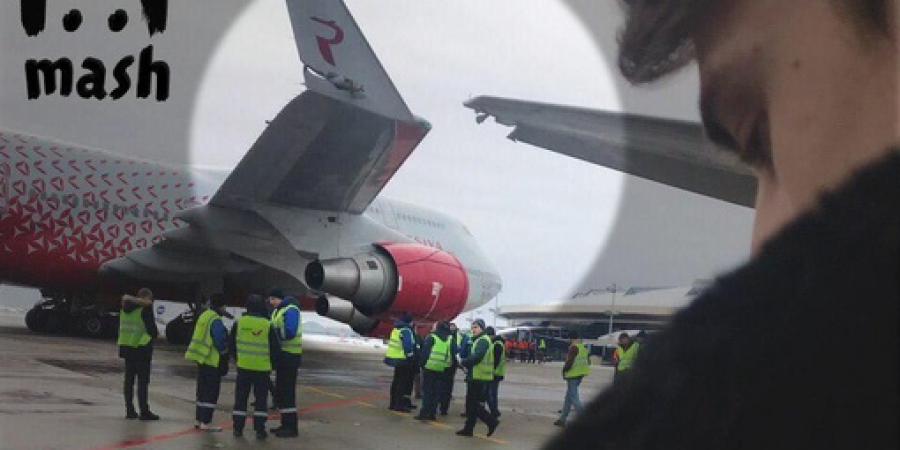 В аэропорту Москвы столкнулись два пассажирских Boeing 1