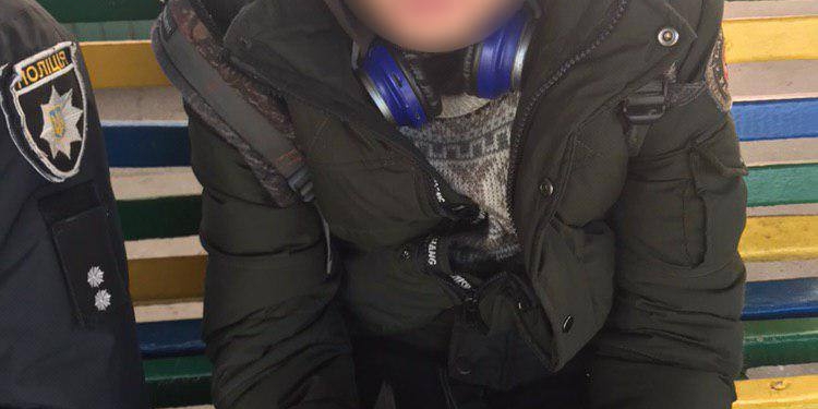 В Херсоне патрульные задержали двух николаевцев, которые находились в розыске