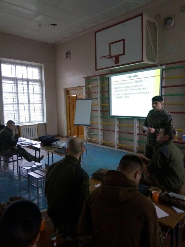 В Николаеве инструкторы из США провели курсы лидерства для украинских морпехов 5