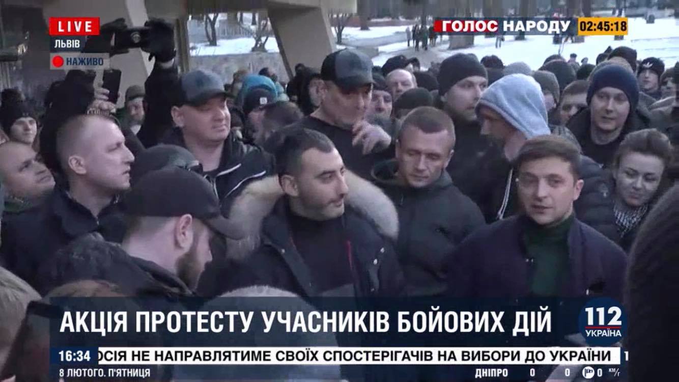 Фотофакт. Зеленского во Львове сопровождал личный охранник Коломойского