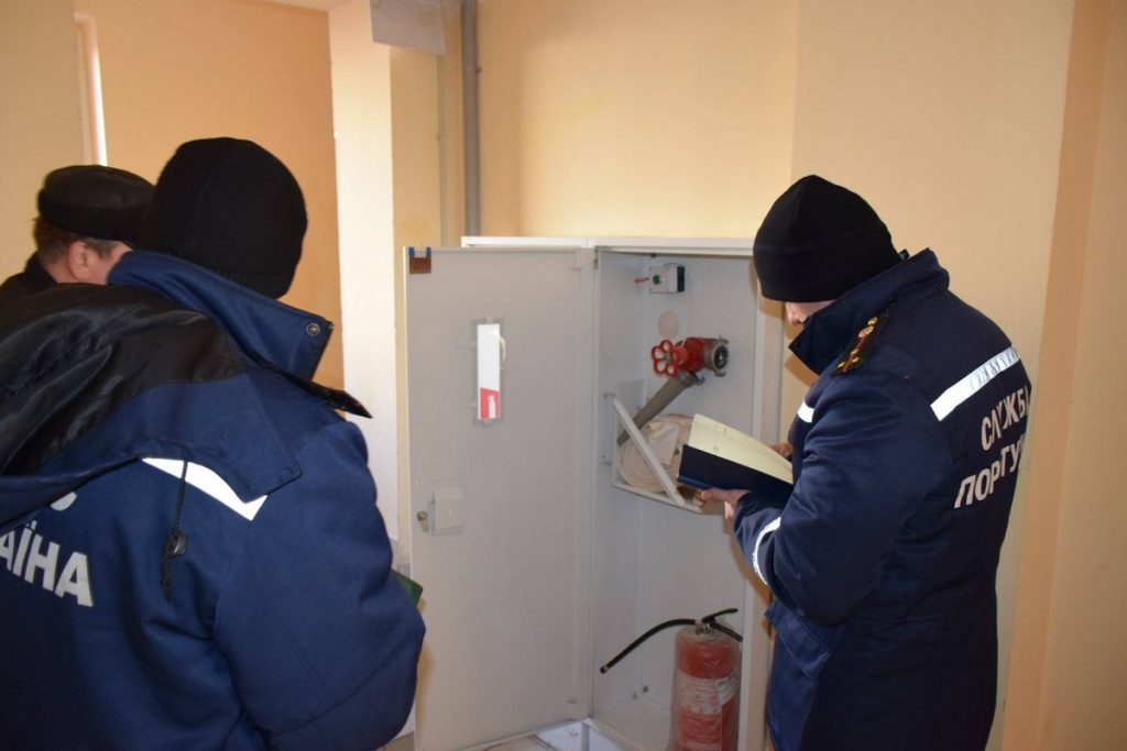 В Николаеве пожарные начали внеплановые проверки домов повышенной этажности 7