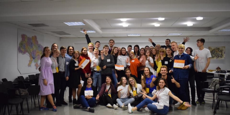 УАЛ приглашает юных николаевцев в Школу лидерства “Поколение Z”