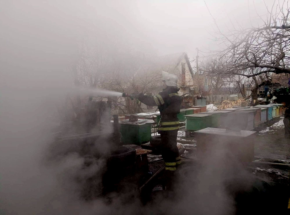 На Николаевщине во время пожара летней кухни пострадал 72-летний хозяин 3