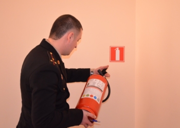 На Николаевщине спасатели проверяют помещения будущих избирательных участков – уже накопилось больше 3 тысяч замечаний