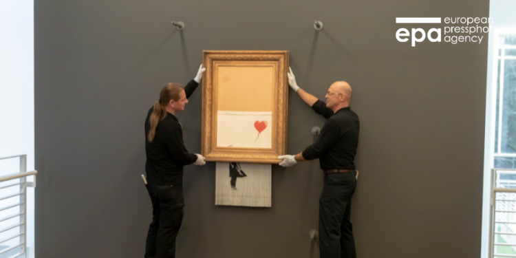 “Уничтоженная” картина Бэнкси впервые появилась на выставке