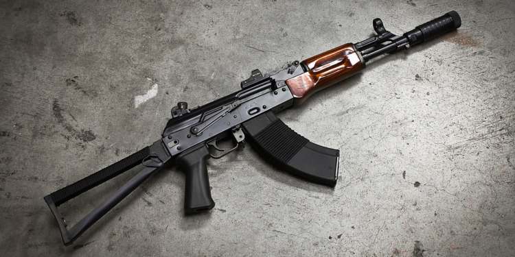 Морпеха николаевской 36 бригады задержали за кражу двух автоматов Калашникова