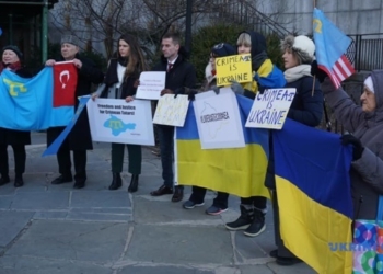 Путин, вон из Крыма: перед штаб-квартирой ООН провели митинг