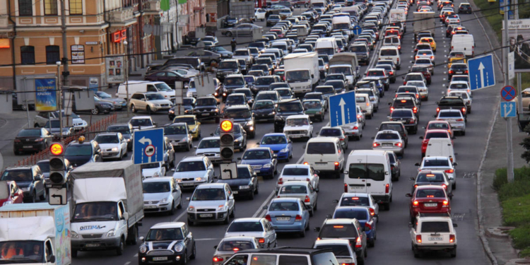 Названы города с самыми большими в мире пробками