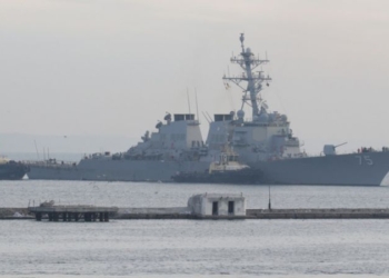 Ракетный эсминец ВМС США Donald Cook зашел в порт Одессы